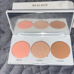 Cheek trio makeup kit